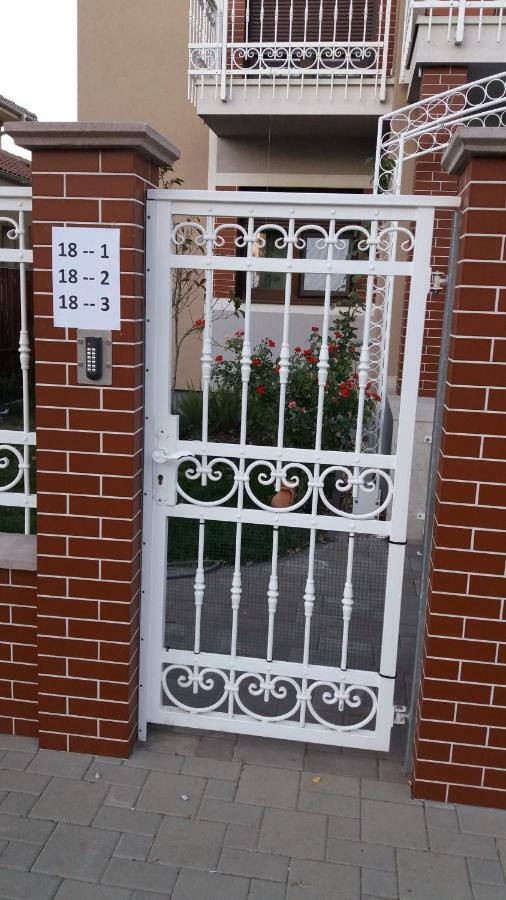 Enjoy Apartment تيميشورا المظهر الخارجي الصورة
