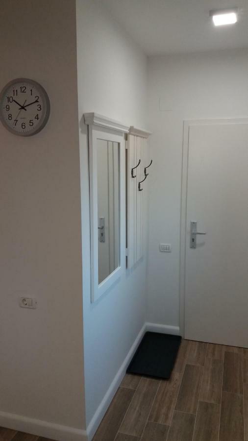 Enjoy Apartment تيميشورا المظهر الخارجي الصورة